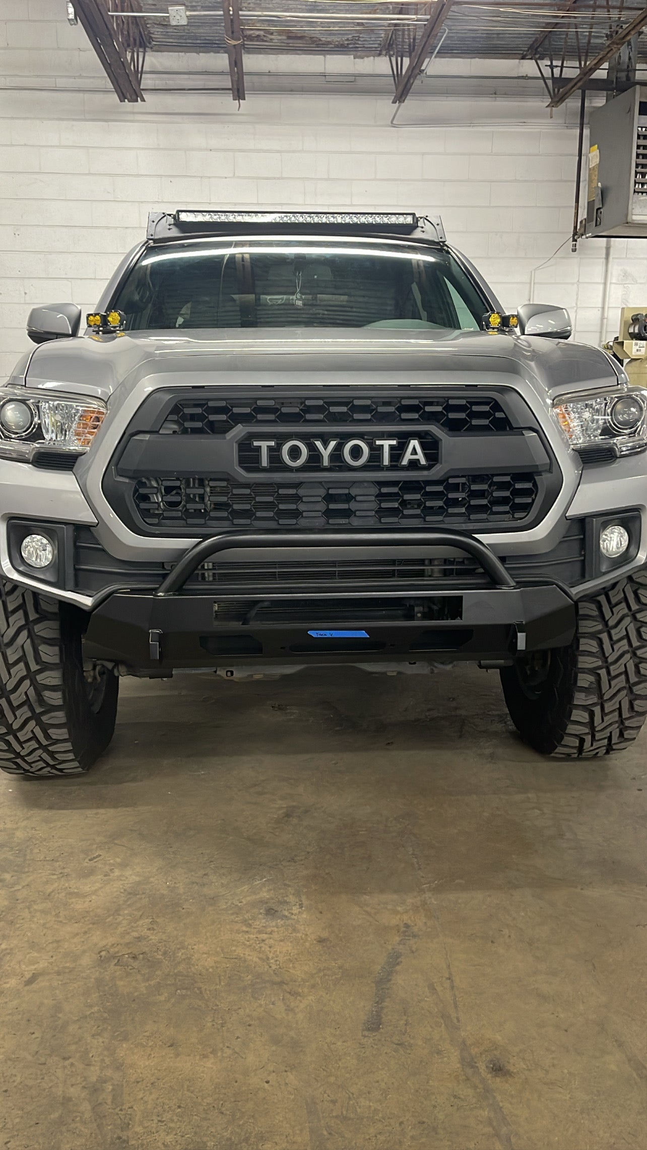 Southern Style 2016-2023 Tacoma Slimline Hybrid Versa bumper